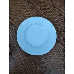 Pottery Barn Great White 8 1/8” Salad or Appetizer Plate With Wide Rim